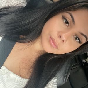 Meet your Posher, Anita